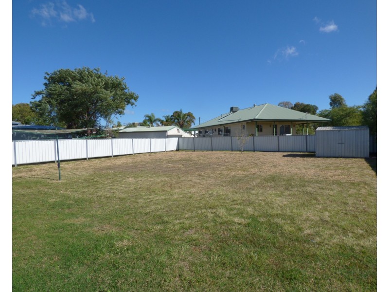 103 Quintin Street, Roma QLD 4455
