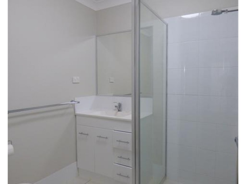 76B Currey Street, Roma QLD 4455