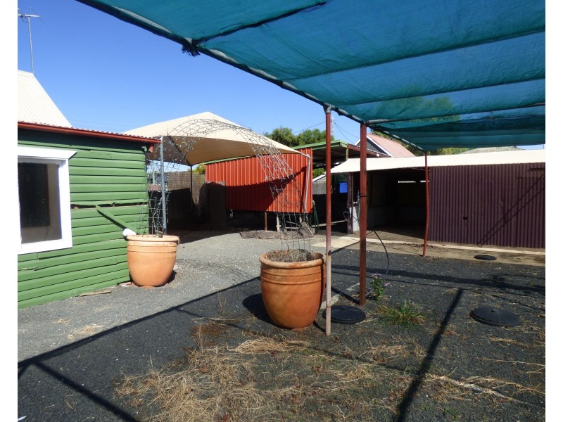 87 Wyndham Street, Roma QLD 4455