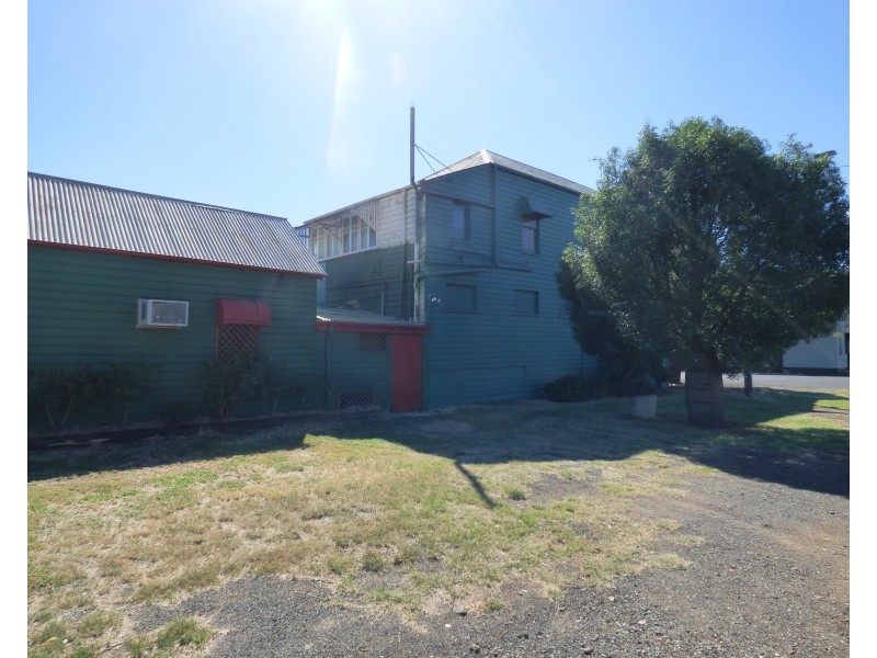 87 Wyndham Street, Roma QLD 4455