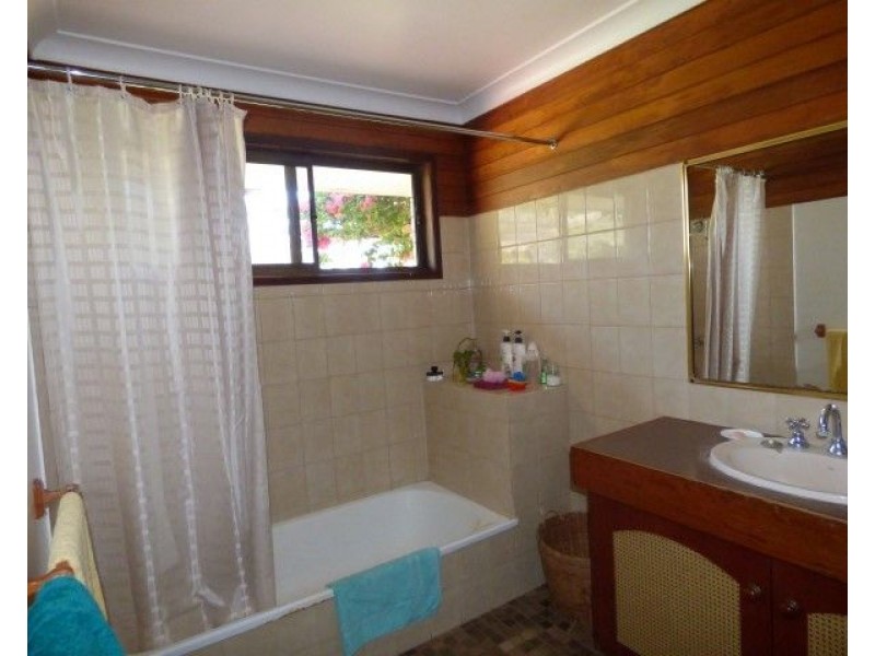 21 Lalors Lane, Roma QLD 4455