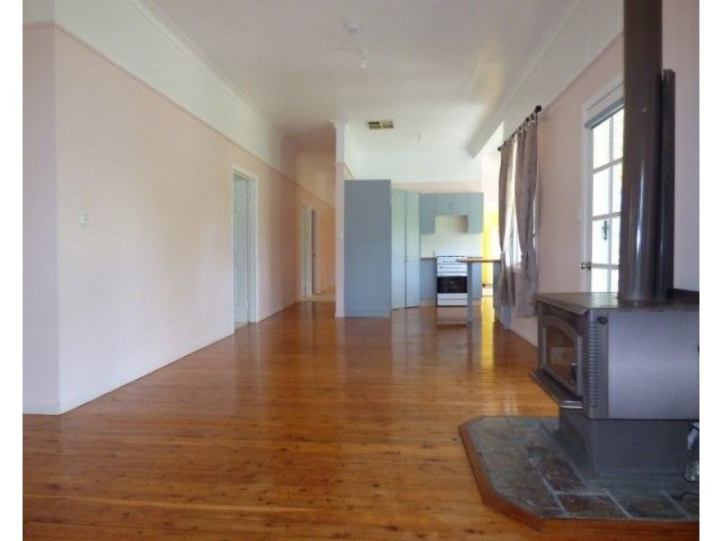 32 Clayton Road, Roma QLD 4455