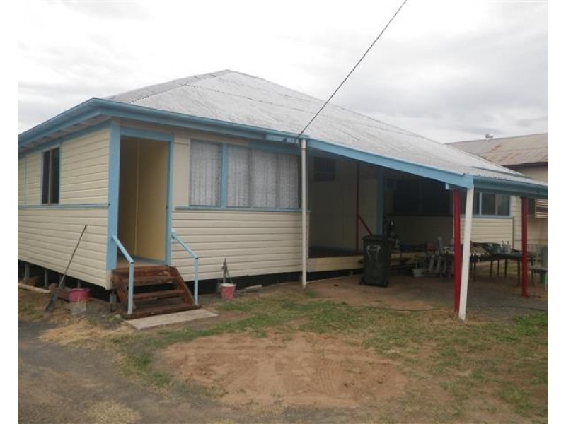 1/90 Quintin Street, Roma QLD 4455