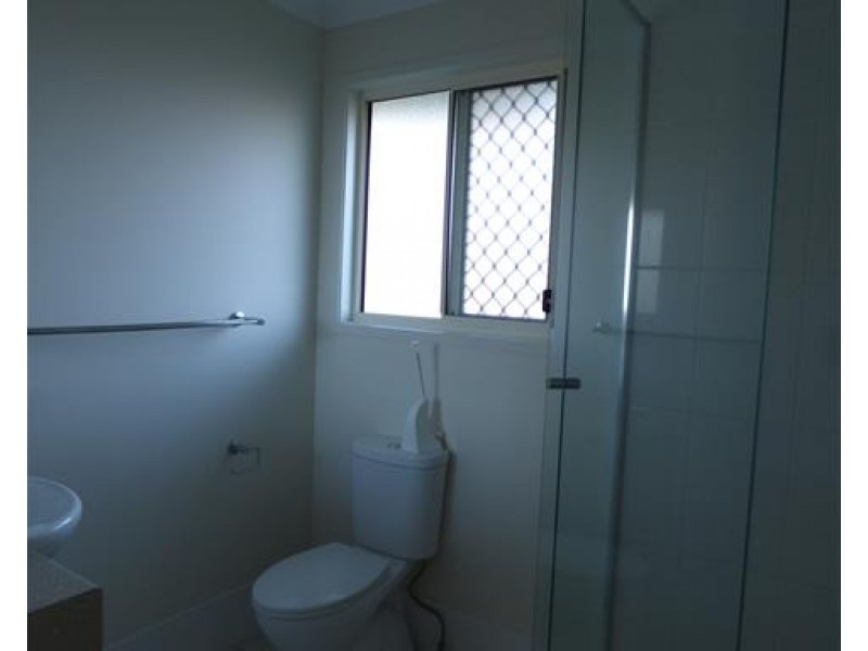 11 Courtney Street, Roma QLD 4455