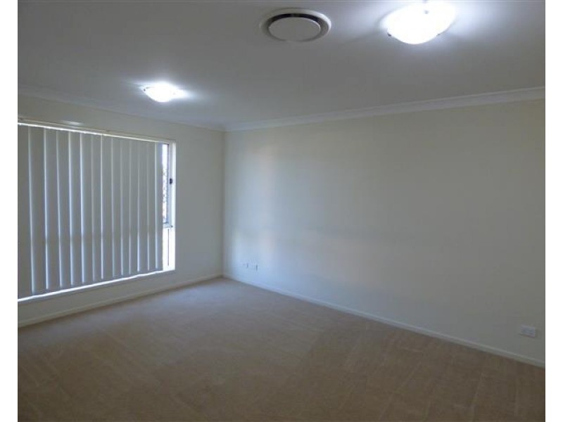 11 Courtney Street, Roma QLD 4455