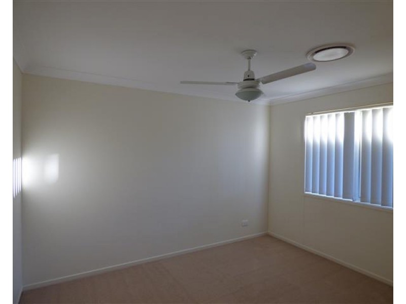 11 Courtney Street, Roma QLD 4455