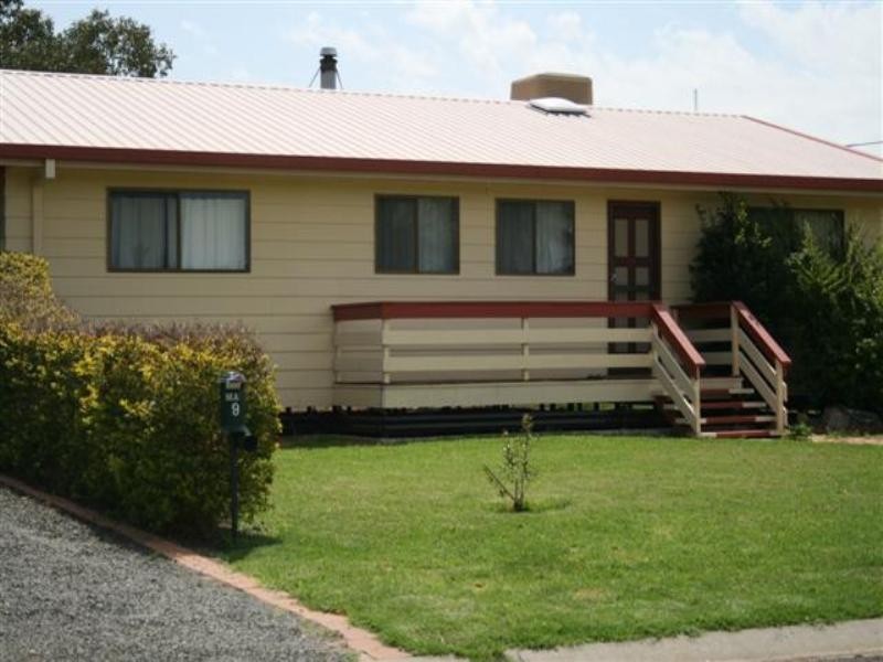9 Powell Street, Roma QLD 4455