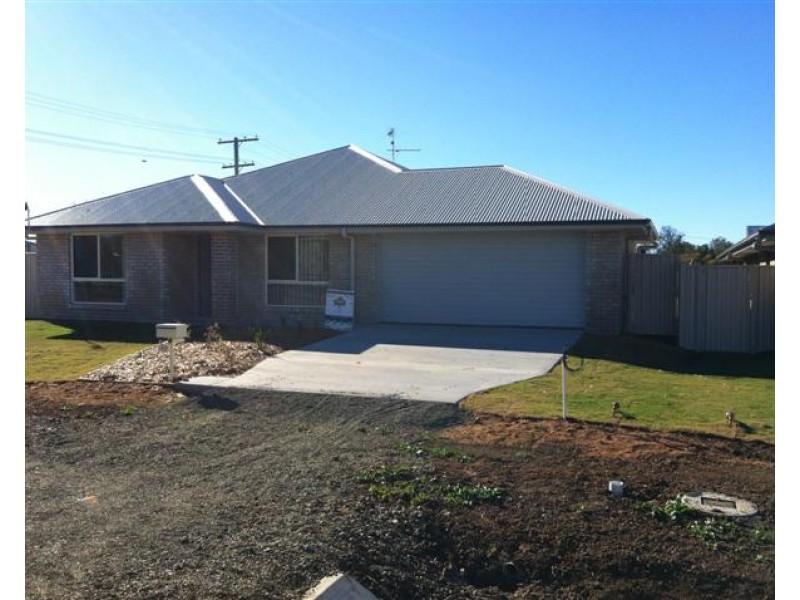 23 Ivy Street, Roma QLD 4455