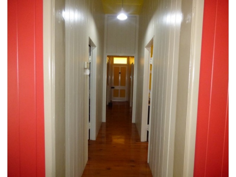 64 Charles, Roma QLD 4455