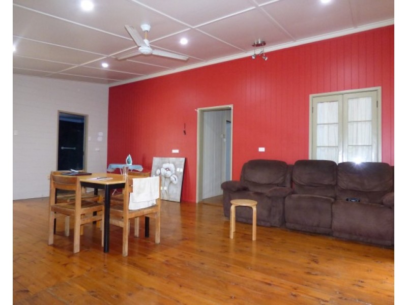 64 Charles, Roma QLD 4455