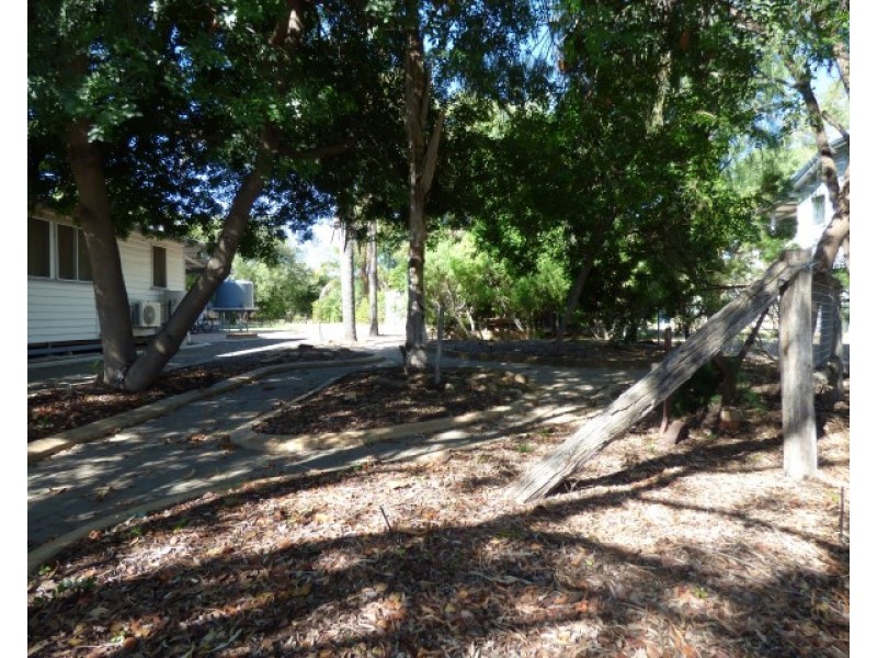 64 Charles, Roma QLD 4455