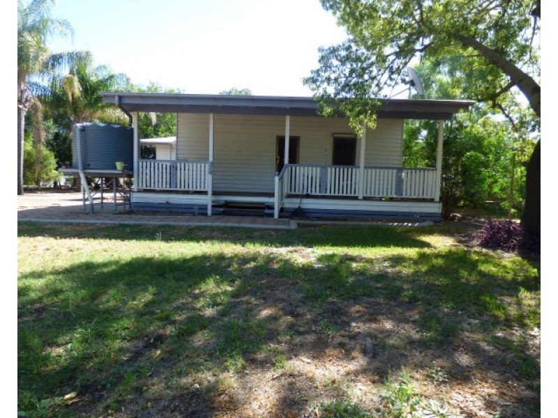 64 Charles, Roma QLD 4455