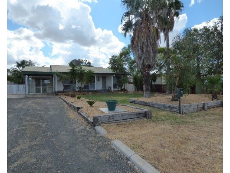 81 Miscamble Street, Roma QLD 4455