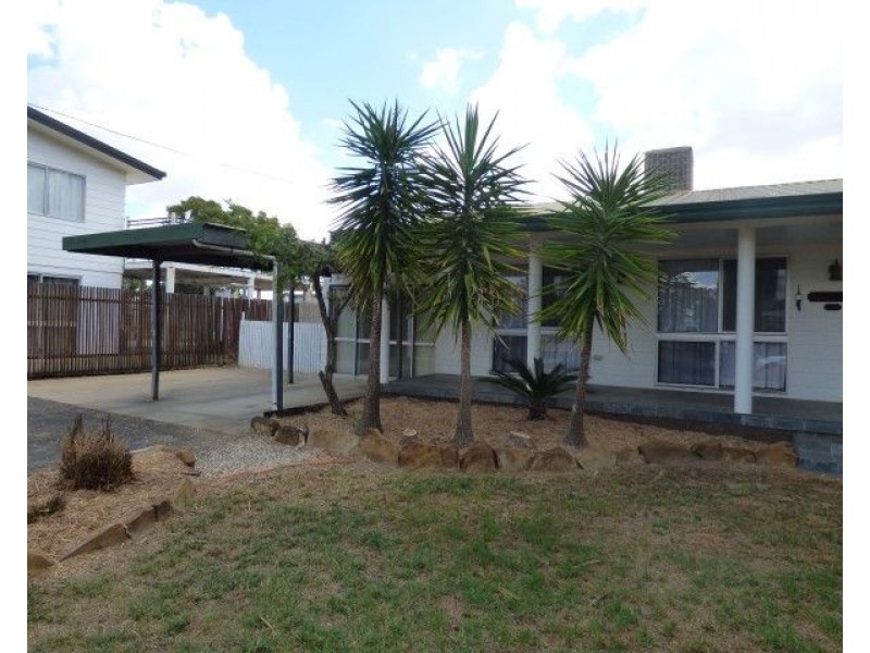 81 Miscamble Street, Roma QLD 4455