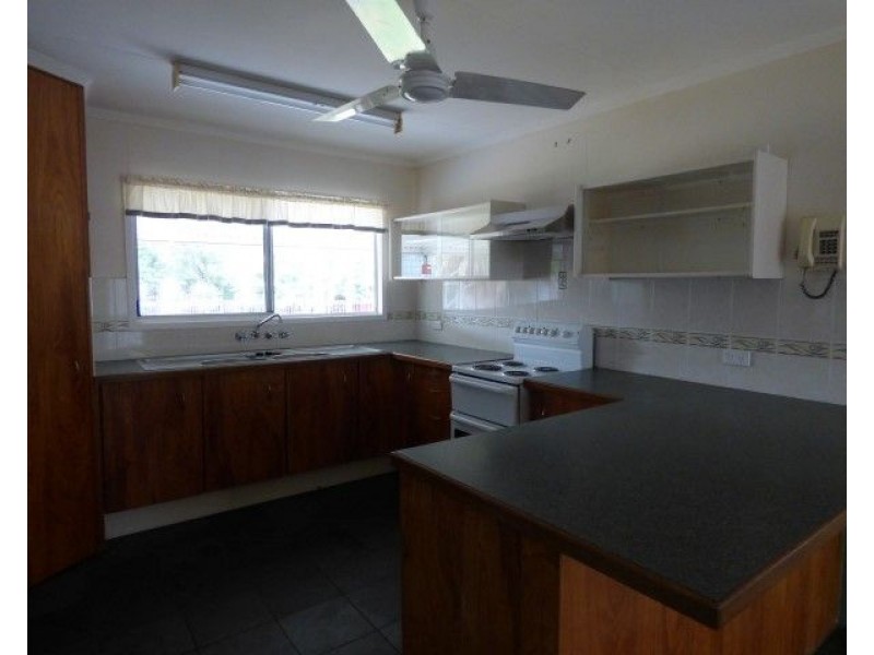81 Miscamble Street, Roma QLD 4455