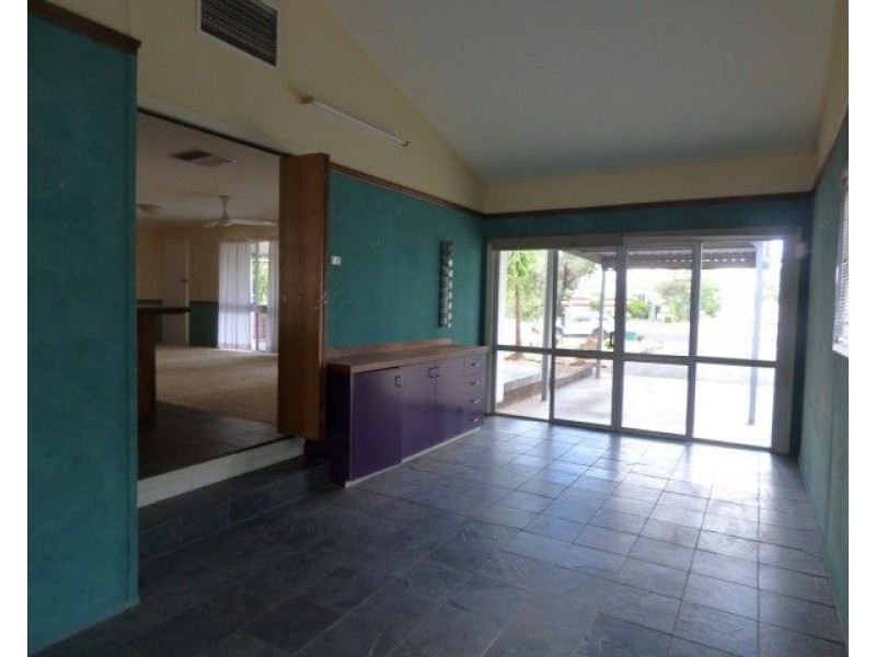 81 Miscamble Street, Roma QLD 4455