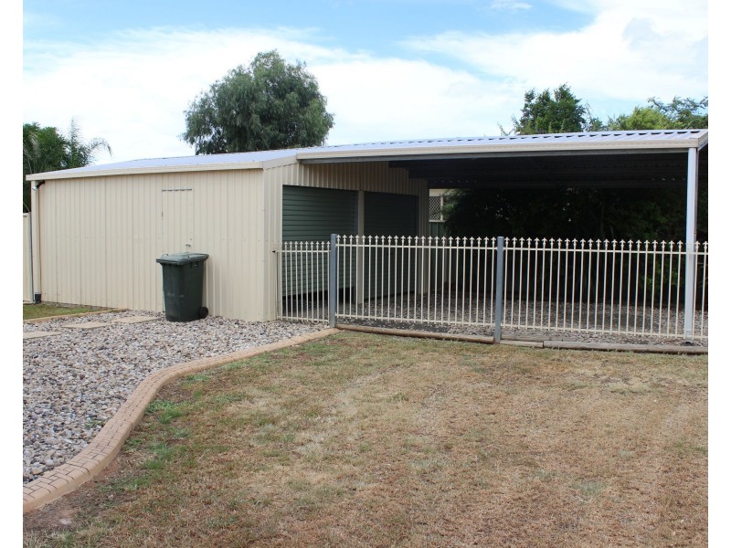 26 South Street, Roma QLD 4455