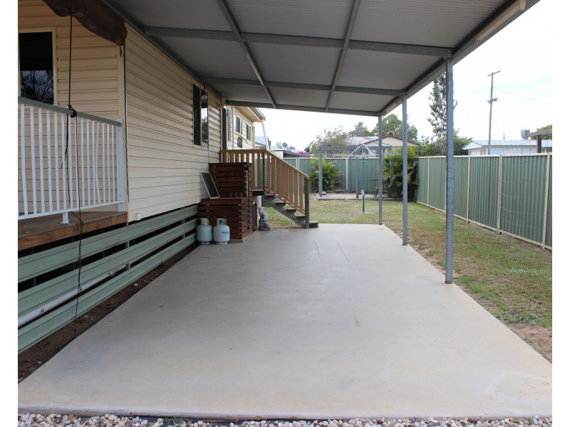 26 South Street, Roma QLD 4455