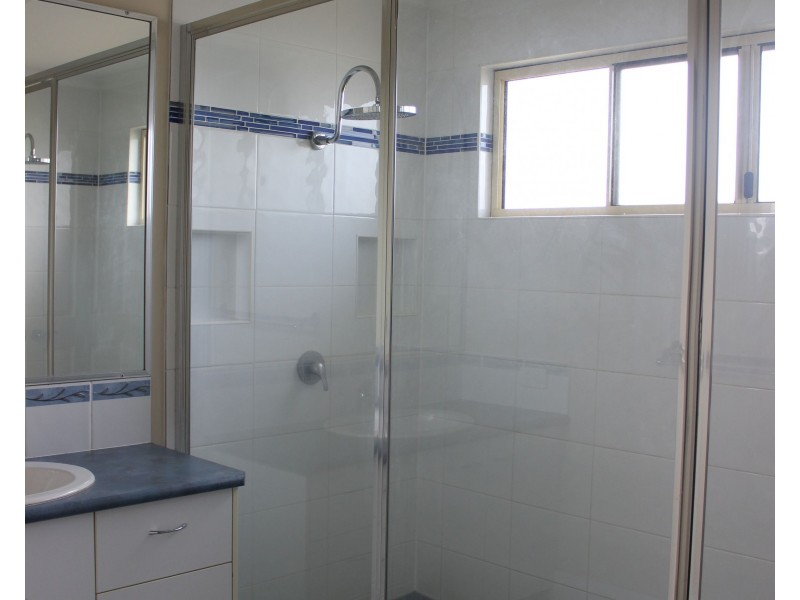 26 South Street, Roma QLD 4455