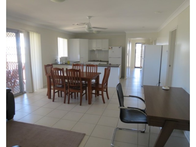 27 Bassett Court, Roma QLD 4455