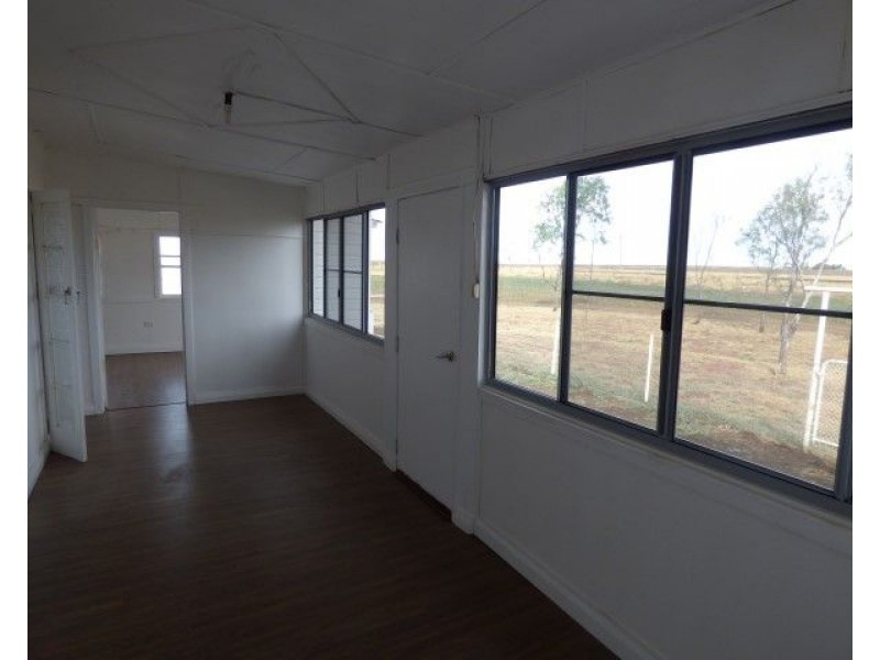 46970 Warrego Highway, Roma QLD 4455