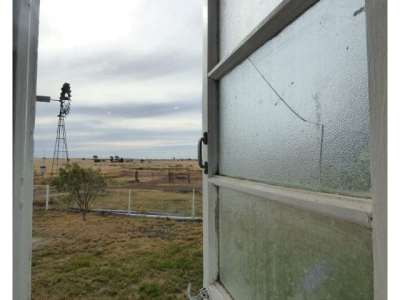 46970 Warrego Highway, Roma QLD 4455