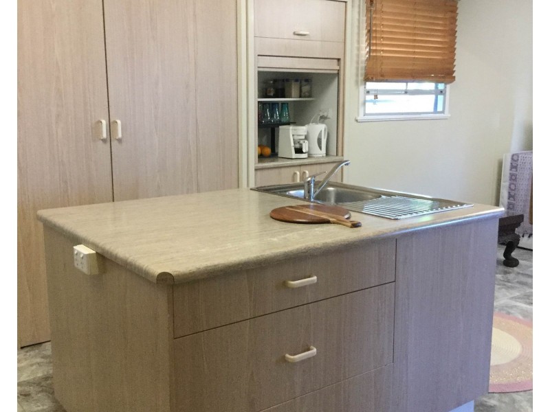 73 Hawthorne Street, Roma QLD 4455