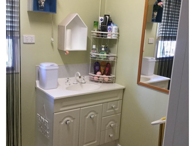 73 Hawthorne Street, Roma QLD 4455