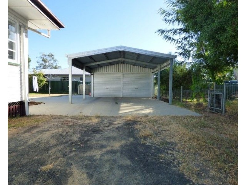 19 Hoffman Street, Roma QLD 4455