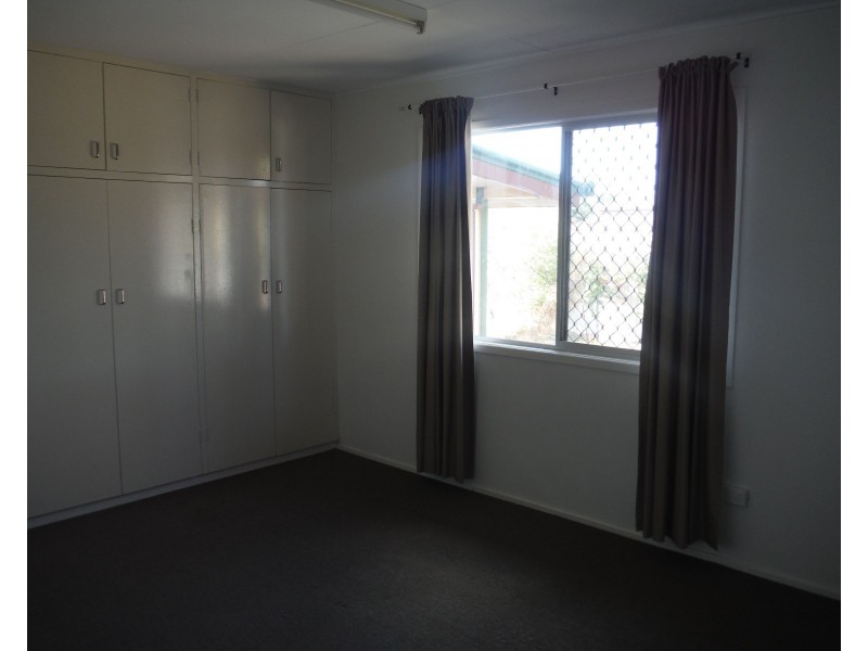 2/80 Bowen Street, Roma QLD 4455