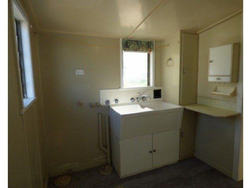 281 Edwardes Street, Roma QLD 4455