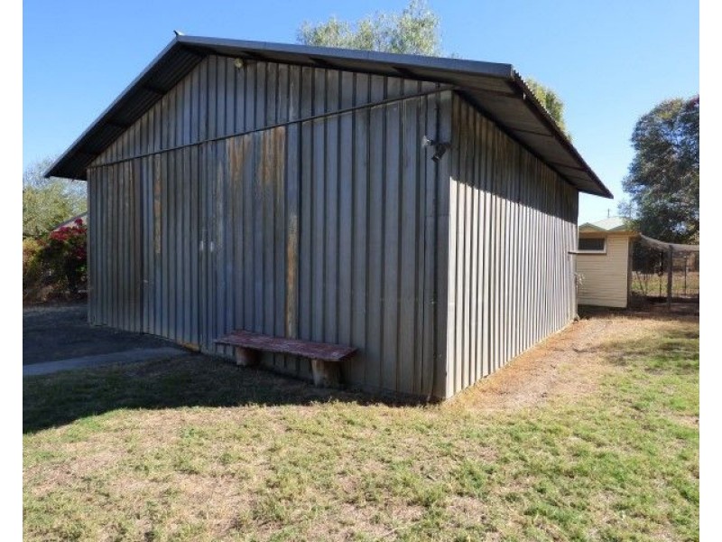 281 Edwardes Street, Roma QLD 4455