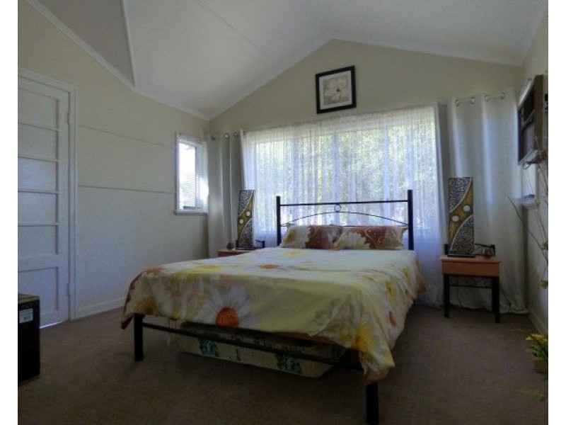 17 Arthur Street, Roma QLD 4455