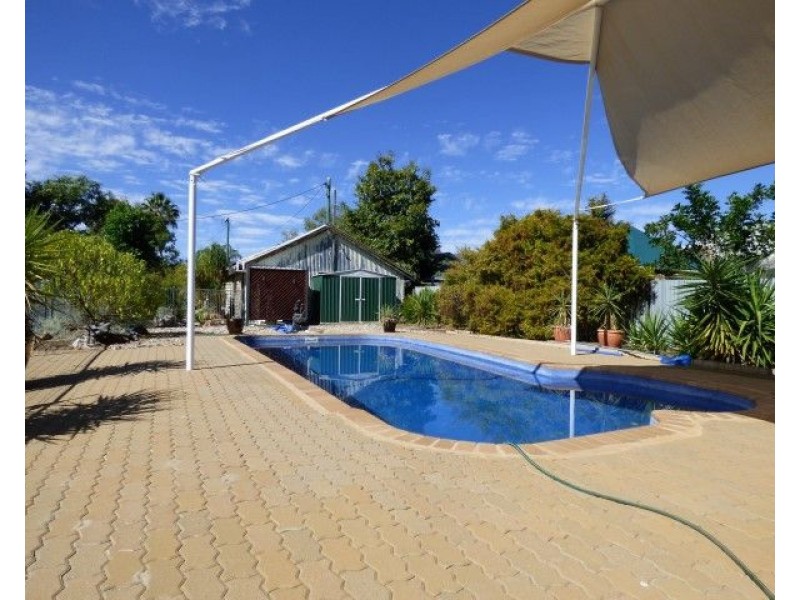 17 Arthur Street, Roma QLD 4455