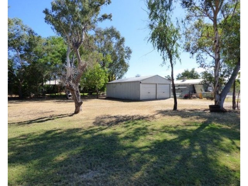 17 Arthur Street, Roma QLD 4455
