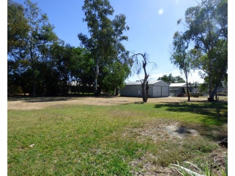 17 Arthur Street, Roma QLD 4455