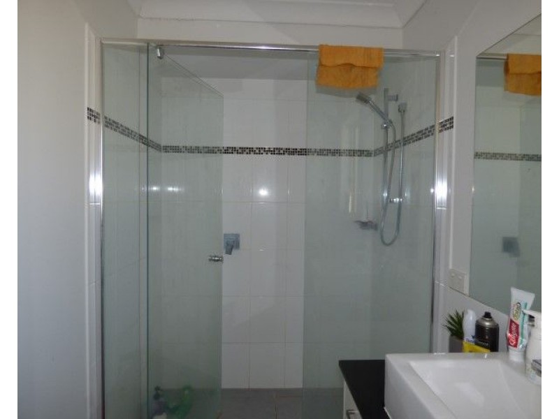 25 Beetson Drive, Roma QLD 4455