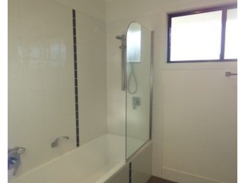 5 Luff Street, Roma QLD 4455