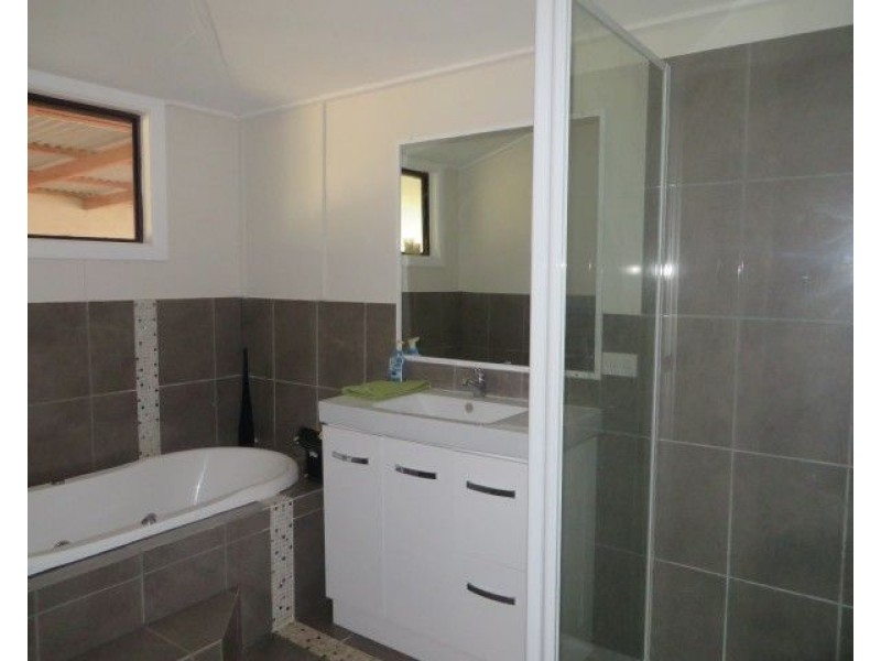 40 Arthur Street, Roma QLD 4455