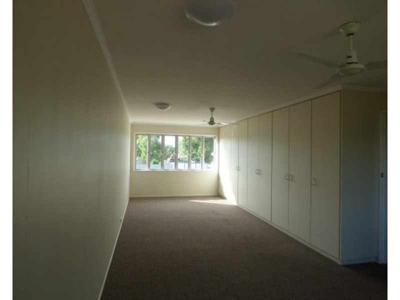 56 Chrystal Street, Roma QLD 4455