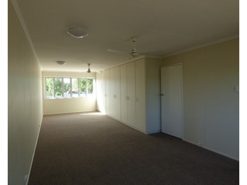 56 Chrystal Street, Roma QLD 4455