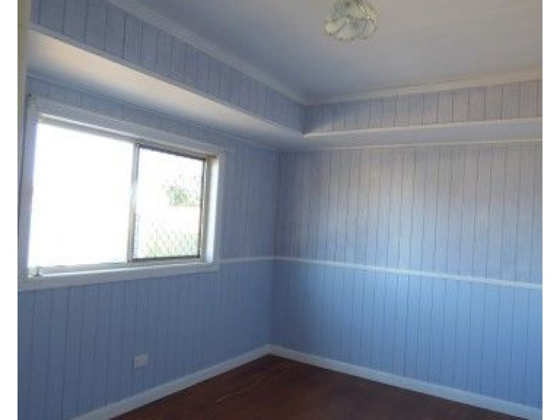 16-18 Derry Street, Roma QLD 4455