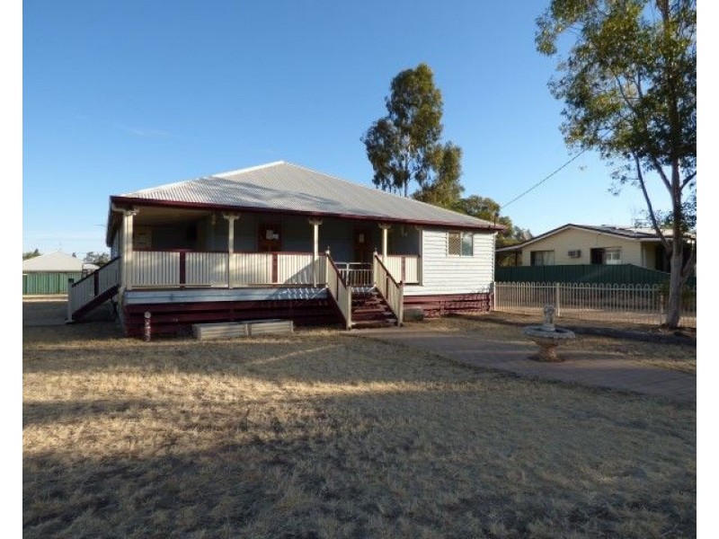 16-18 Derry Street, Roma QLD 4455