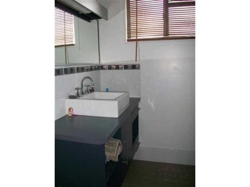 22-24 Conlan Street, Roma QLD 4455