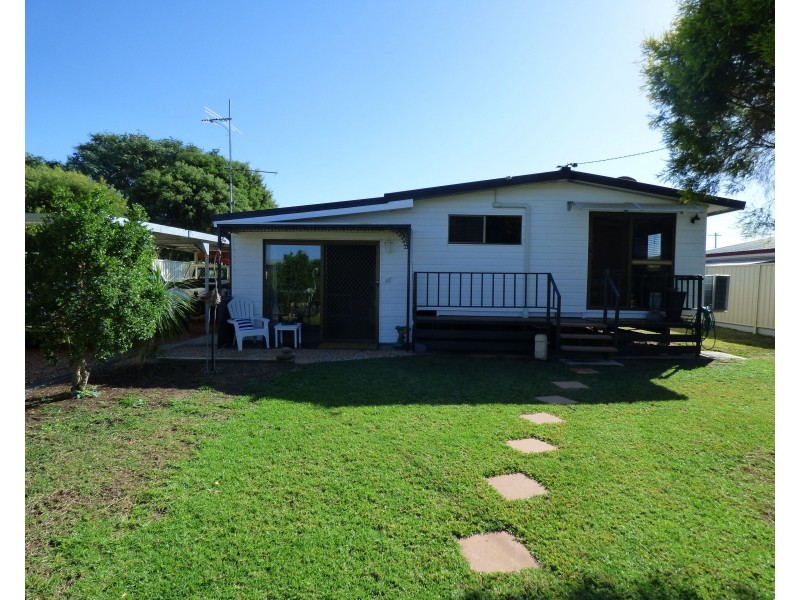 3 Robertson Street, Roma QLD 4455