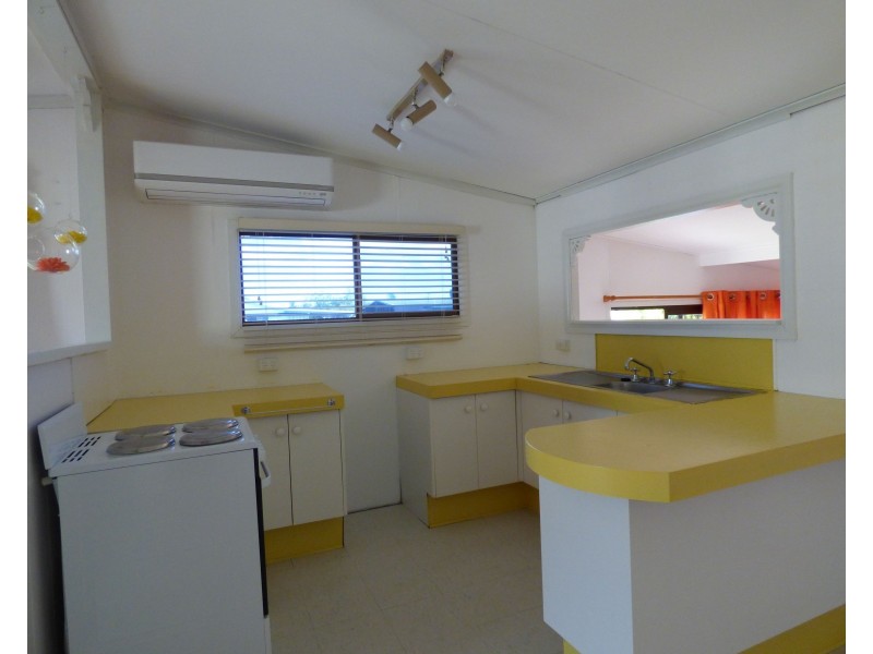 3 Robertson Street, Roma QLD 4455