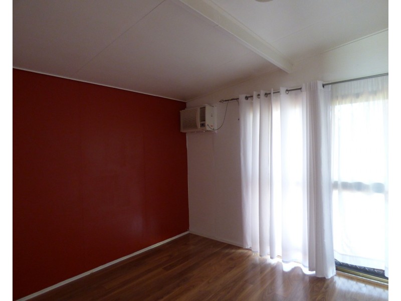 3 Robertson Street, Roma QLD 4455