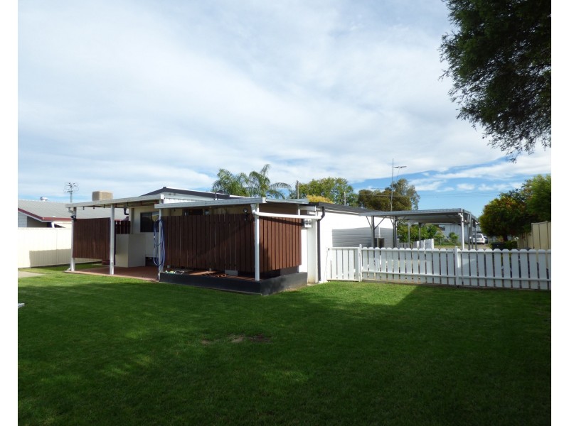3 Robertson Street, Roma QLD 4455
