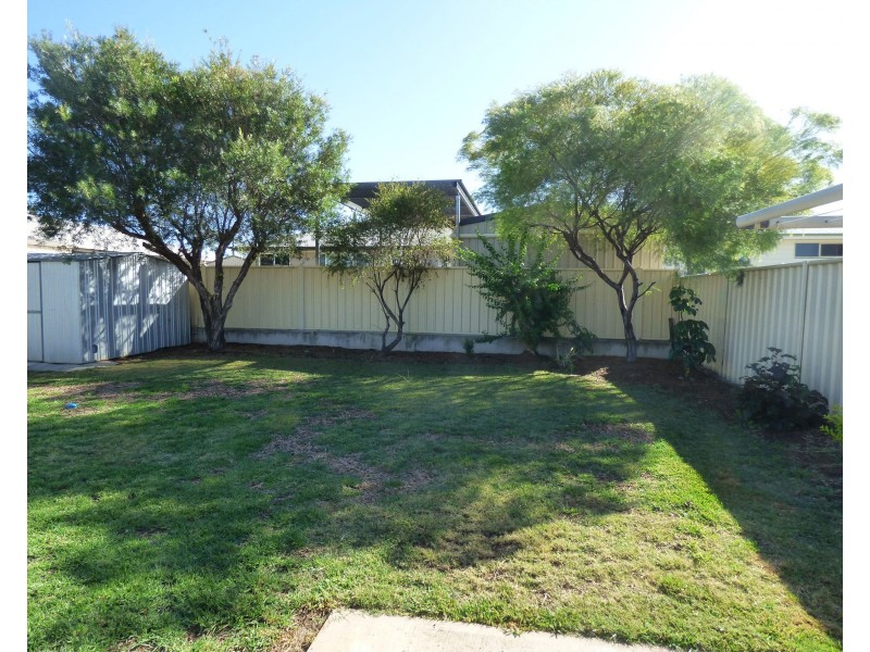 3 Robertson Street, Roma QLD 4455