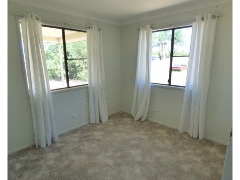 24 Derry Street, Roma QLD 4455